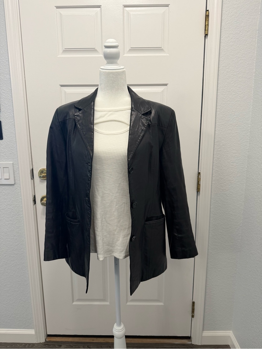 Nine West Ribbed Tank - Picture 2 of 10